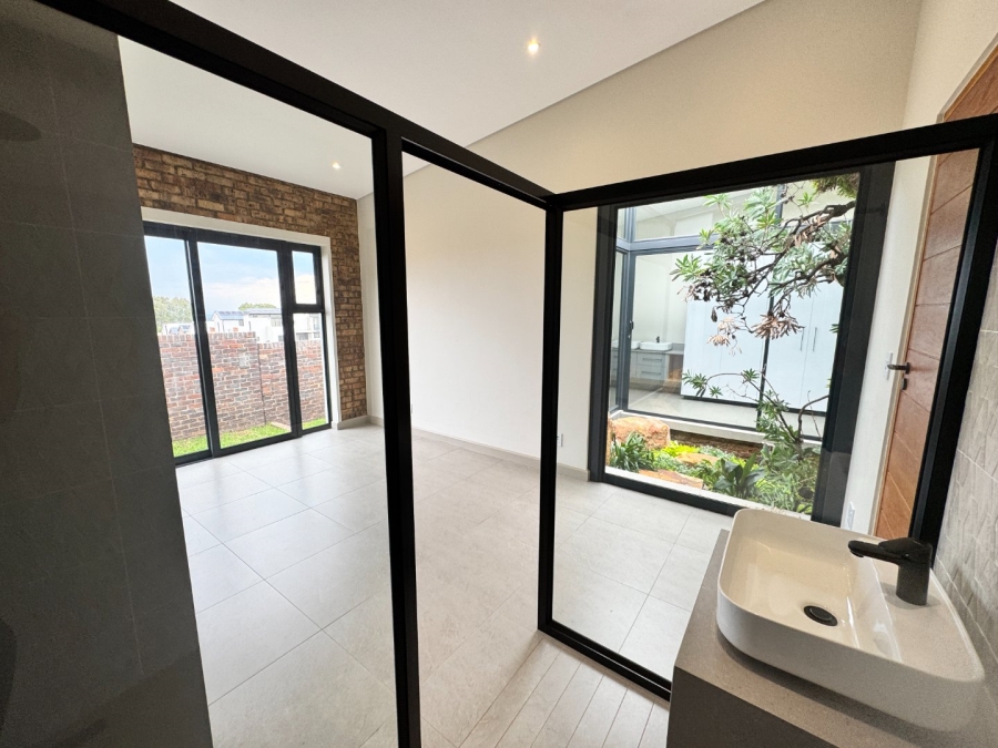 To Let 3 Bedroom Property for Rent in Helderzicht Eco Estate North West